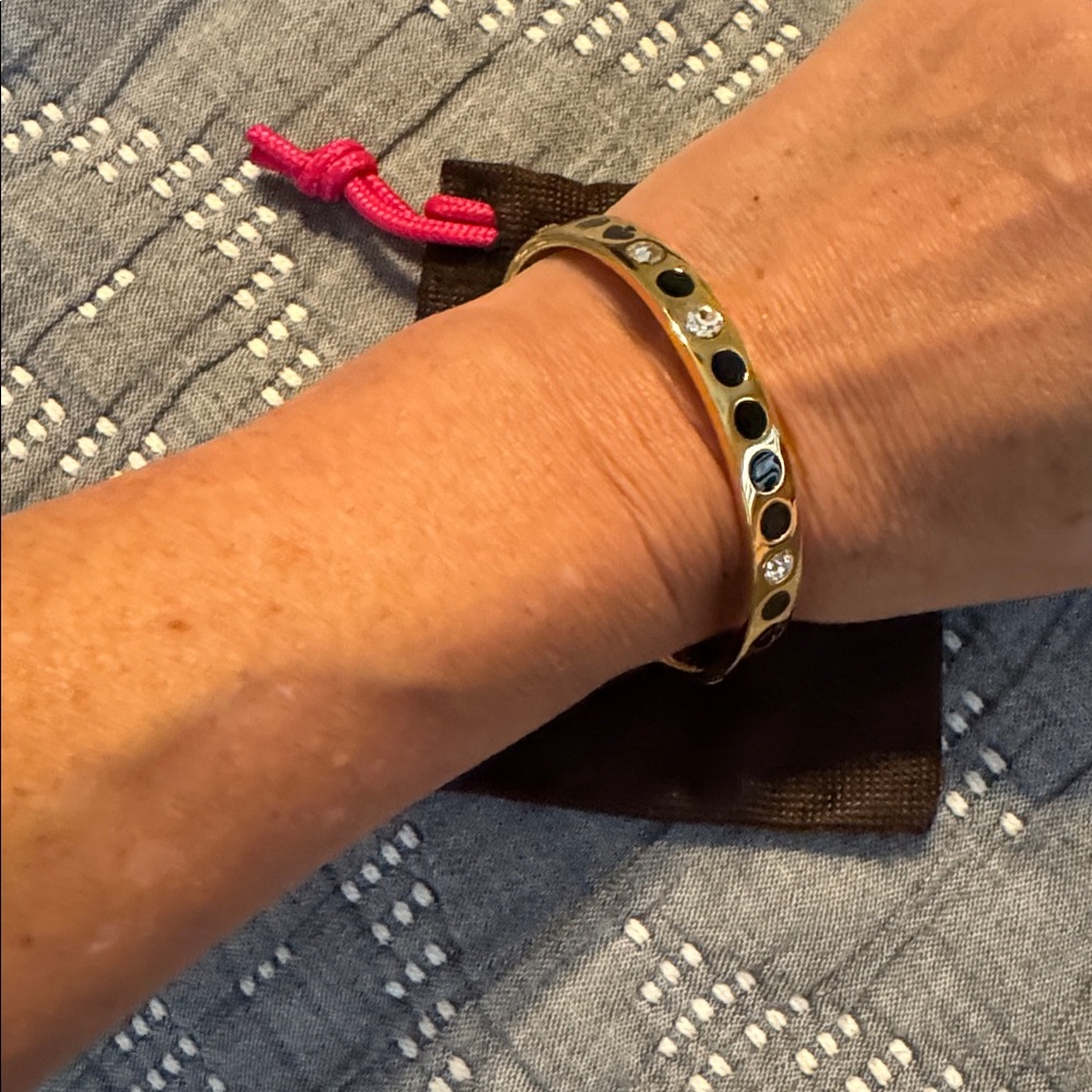 NWT Kate Spade Gold Bangle Bracelet w/ Black Spades - Picture 3 of 4